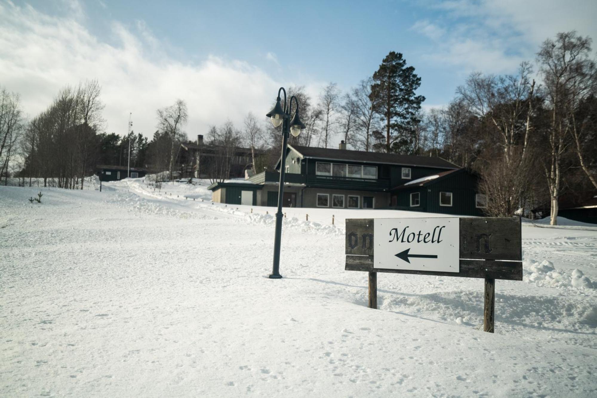 Dombåstun Hotell Exteriör bild
